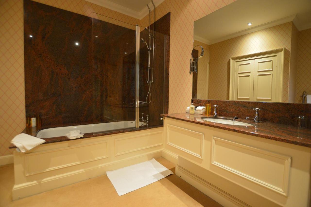 Kinloch House Hotel Blairgowrie and Rattray ภายนอก รูปภาพ