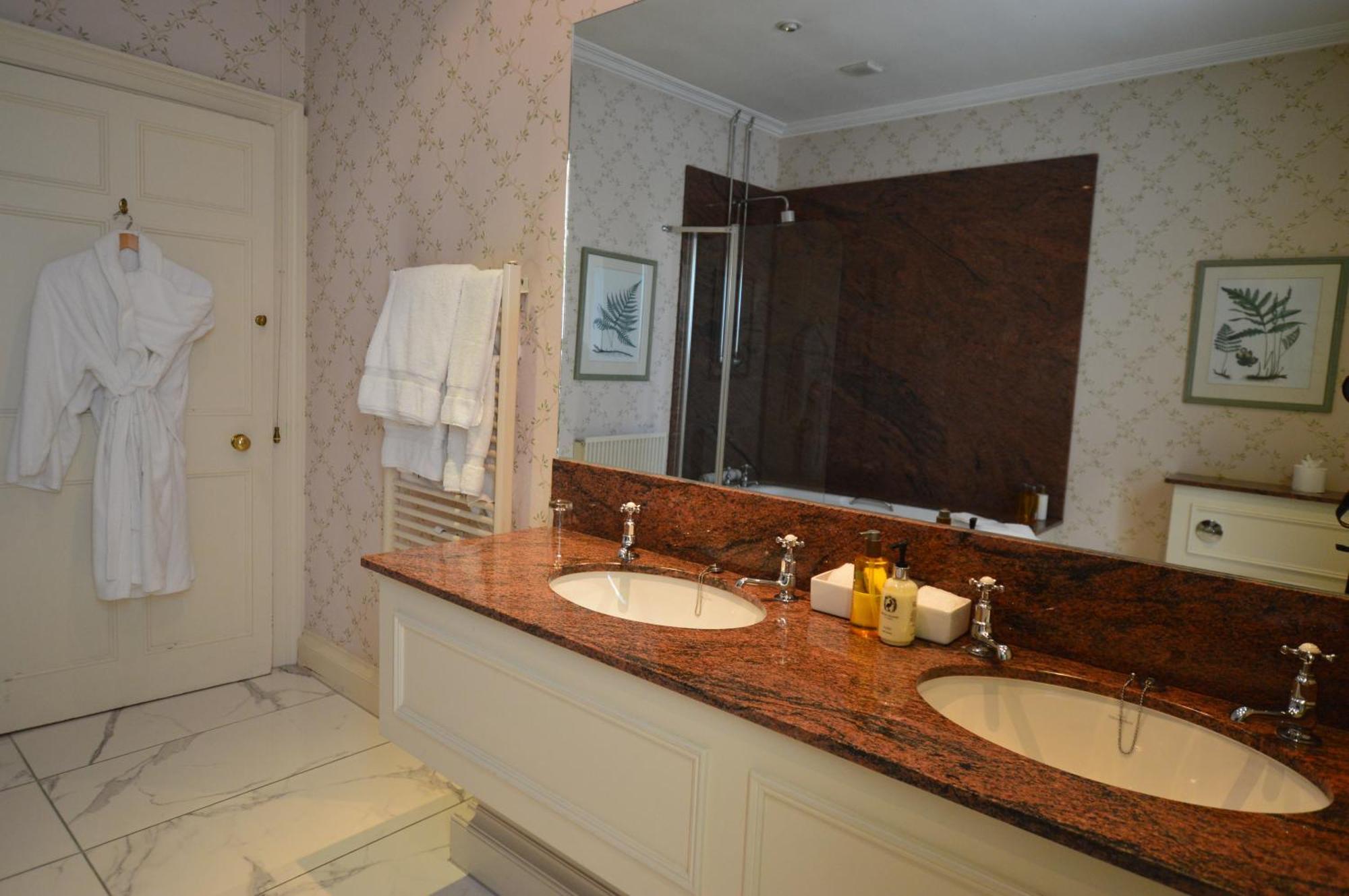 Kinloch House Hotel Blairgowrie and Rattray ภายนอก รูปภาพ