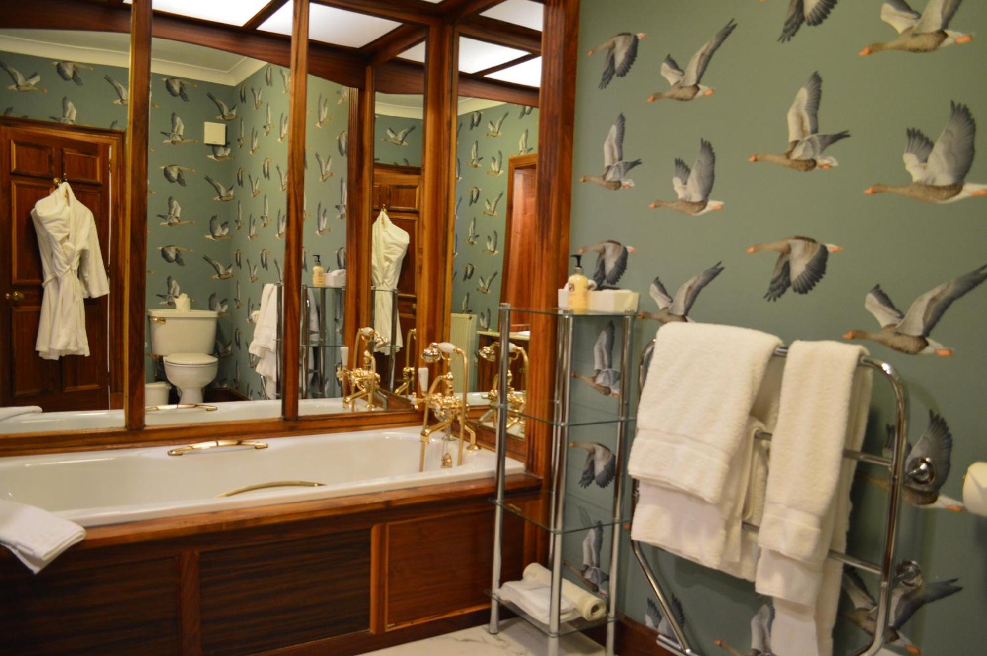 Kinloch House Hotel Blairgowrie and Rattray ภายนอก รูปภาพ