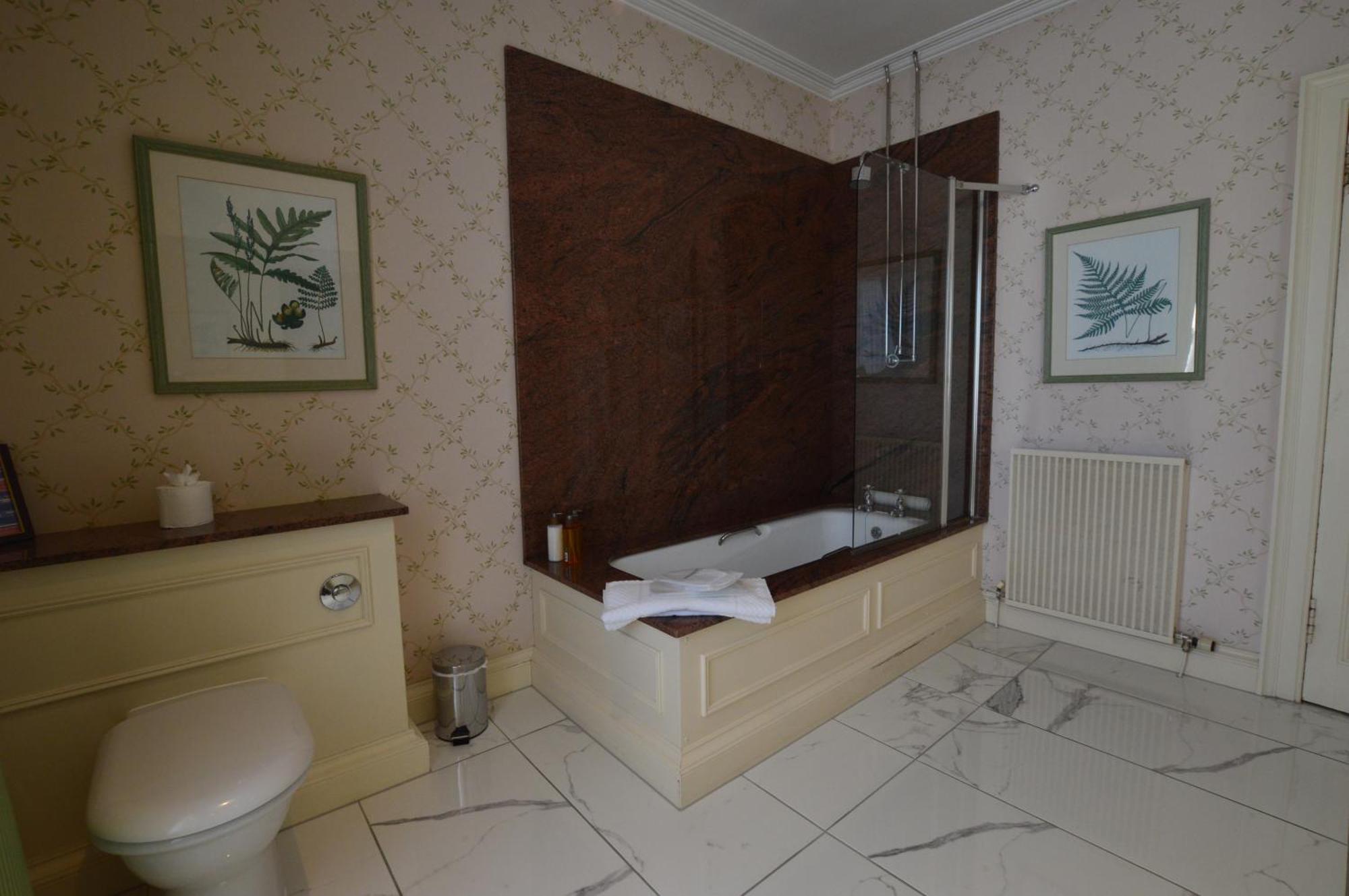 Kinloch House Hotel Blairgowrie and Rattray ภายนอก รูปภาพ
