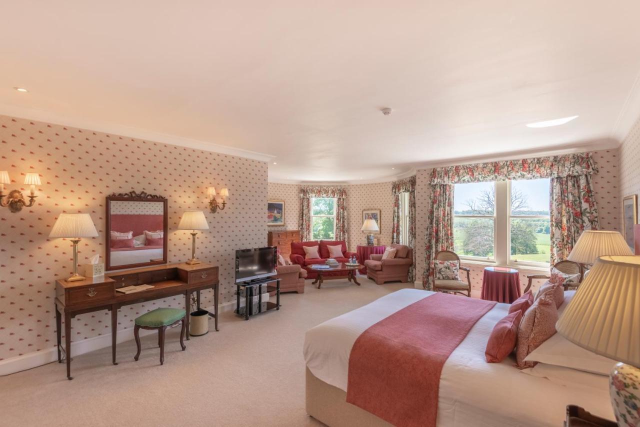 Kinloch House Hotel Blairgowrie and Rattray ภายนอก รูปภาพ